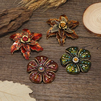 Muylinda Stras Email Lotus Floare Broșă Pin Moda Planta Haine Eșarfă Ace de Bijuterii cel Mai bun Cadou pentru Femei Broșe
