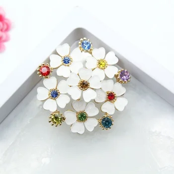 Alb Elegant Rășină Floare Broșe Multi de culoare Stras Floare broșă ace Femei bijuterii de Nunta accesorii haine pin